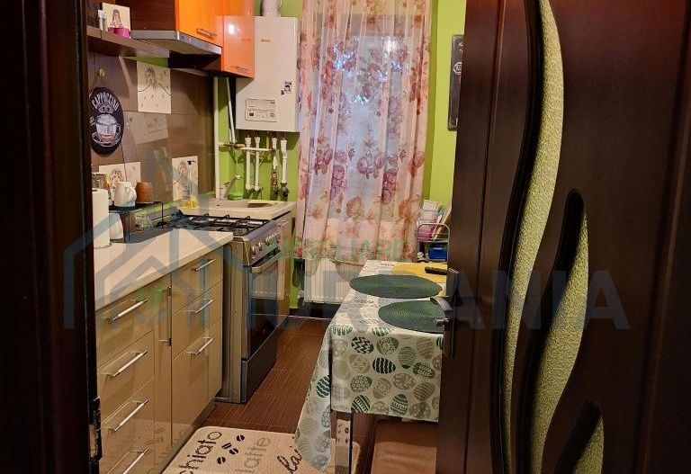 Apartament 2 camere decomandat, hol generos 20 mp, Cug, Iași - 62 mp, etaj 1, parcare - Poză 2