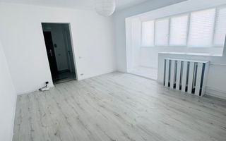 Vanzare apartament luminos de 3 camere, 2 balcoane in Titan-L. Rebreanu-RENOVAT - Poză 11