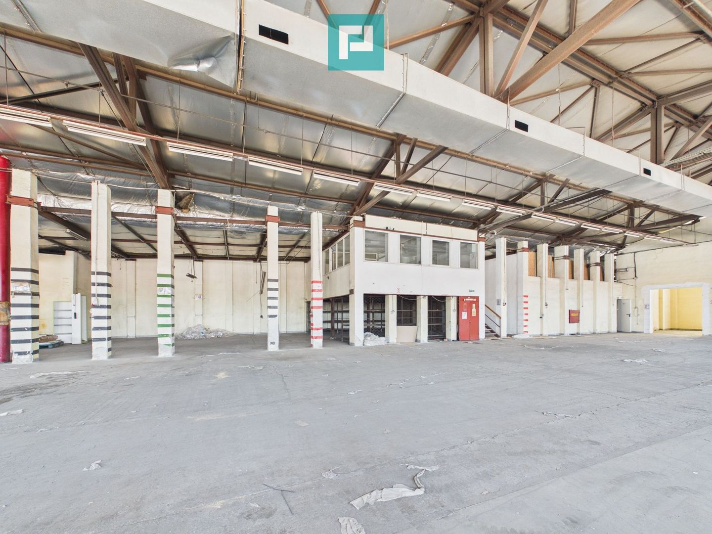 HALĂ INDUSTRIALĂ DE 800 MP DE ÎNCHIRIAT - Poză 3
