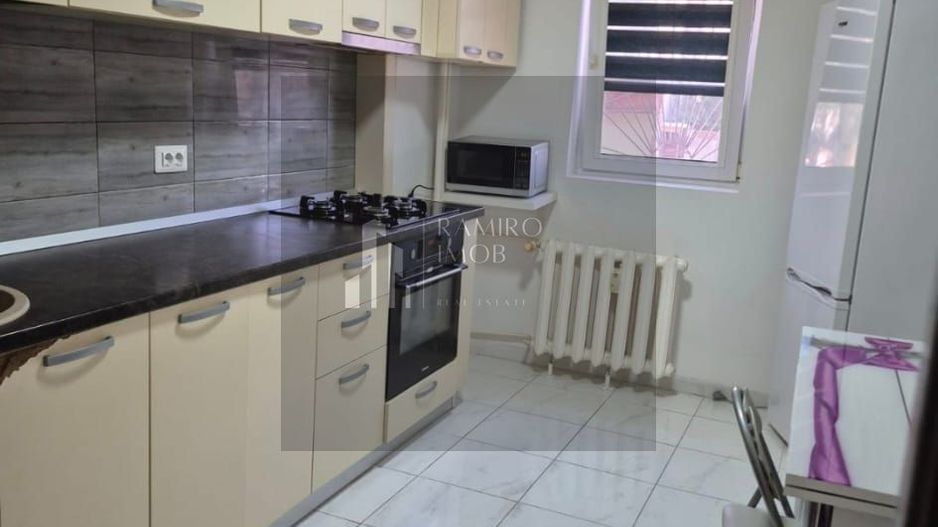 Apartament 2 camere decomandat | 5 minute de metrou Apărătorii Patriei - Poză 2