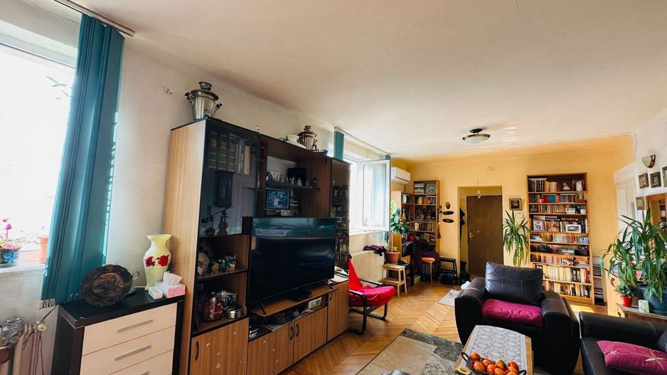 Apartament 4 camere - Dacia -  Strada Episcop Radu - Poză 2