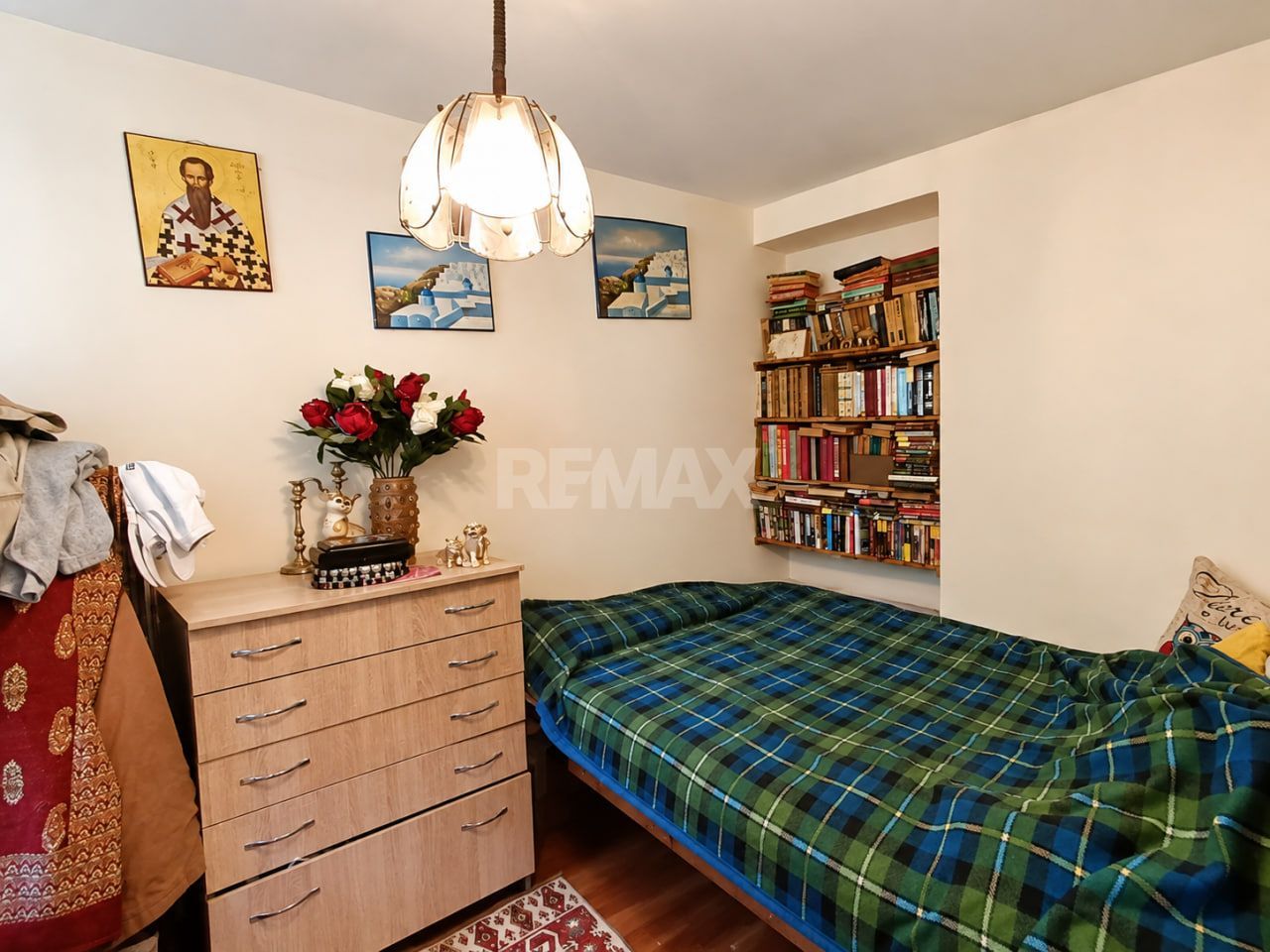 Strășeni.  Apartament la sol cu 3 dormitoare + living, teren și garaj. - Poză 18