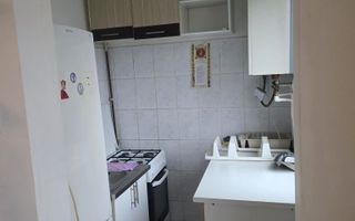 Închiriez apartament cu 3 camere, în Tătărași - Poză 4