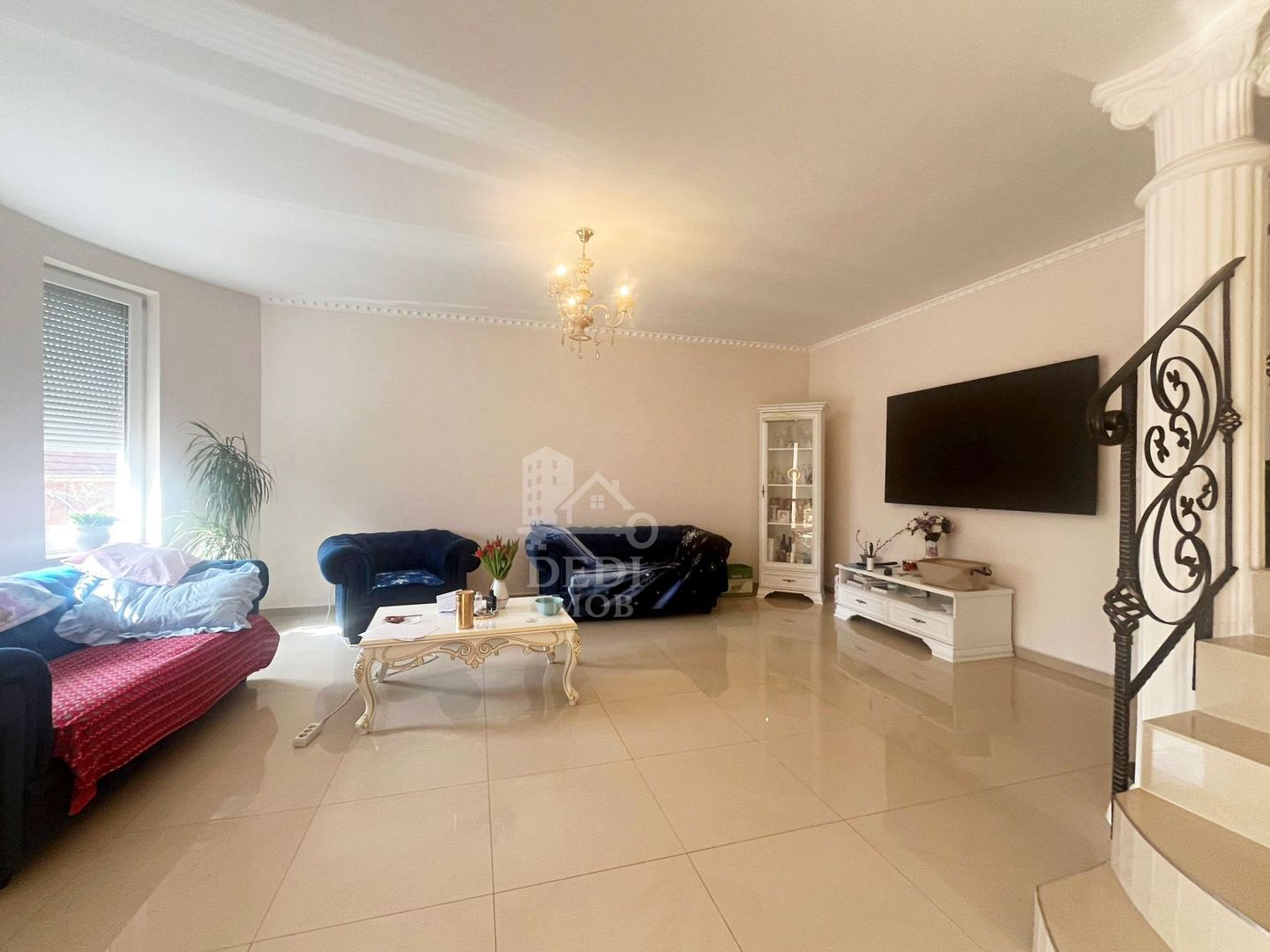 Casă cu 2 locuințe, teren intravilan 7062 mp Cetariu, Bihor - Poză 11