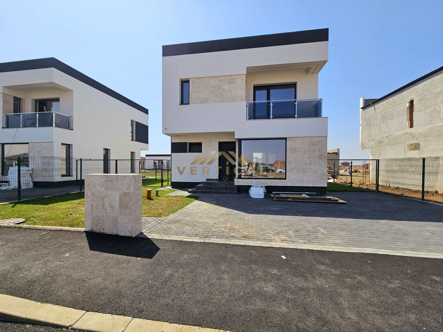 Proiect Rezidential Nou - 340 de Case in Dezvoltare - Comuna Ber - Poză 1