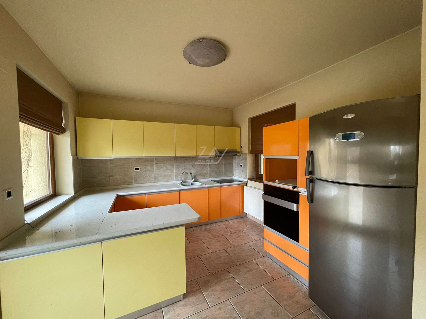 Casa individuala deosebita in zona Girocului - pozitie excelenta. Garaj dublu. - Poză 4