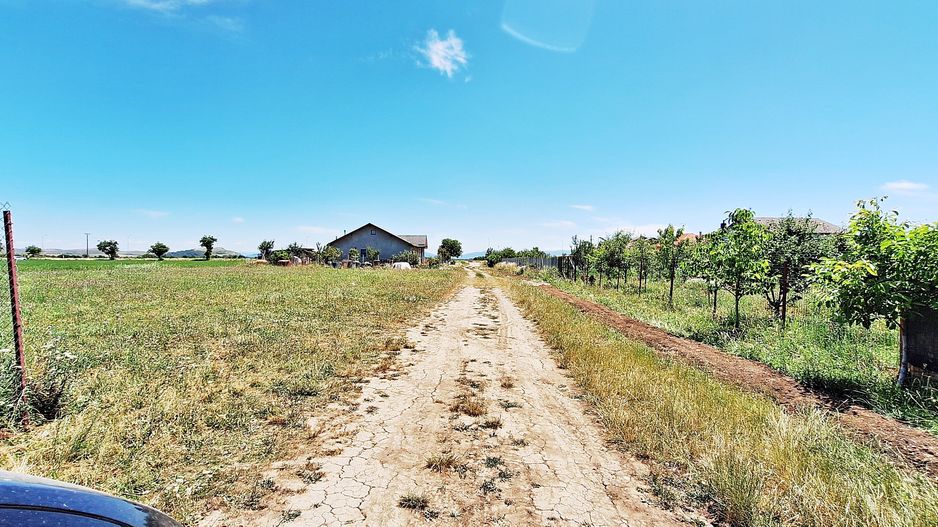 Bod, intrare dinspre Sanpetru, teren intravilan 662mp, pret 33100 euro - Poză 2