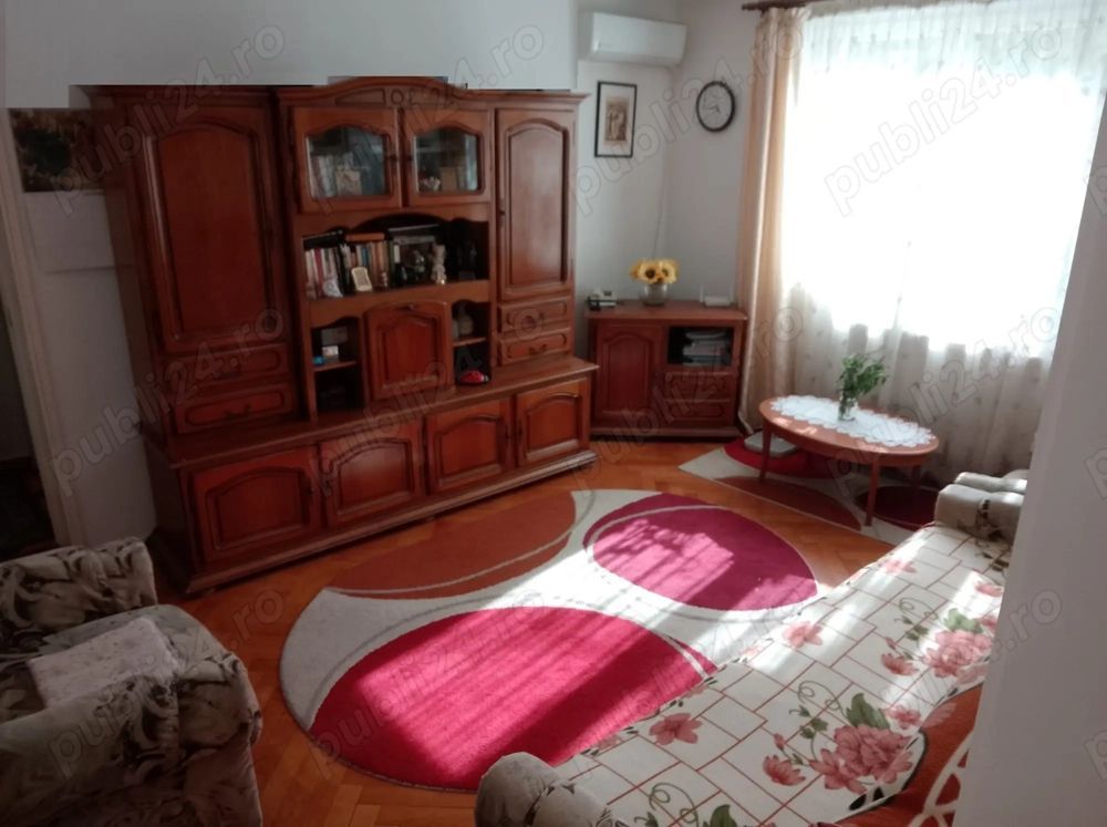 De vanzare apartament de 3 camere in Titan - Poză 1