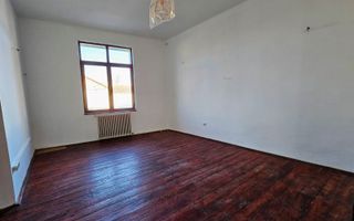 SPATIU COMERCIAL I FRONT STRADAL I ZONA UNIRII - Poză 3