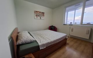 De vânzare apartament 2 camere – zona M. Viteazu cu priveliste deosebita - Poză 2