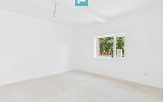 Casa renovata 3 camere Gepiu - Poză 3