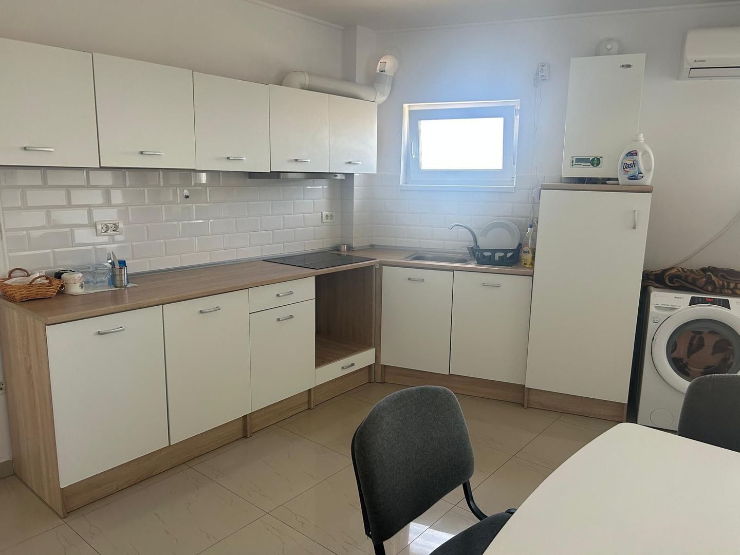 Apartament modern I Intrare separată, din curte I Dumbrăvița - Poză 4