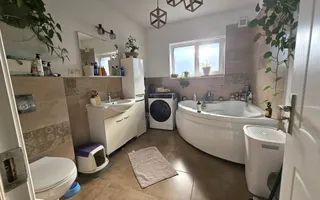 Casa tip duplex la cheie in zona linistita! - Poză 11