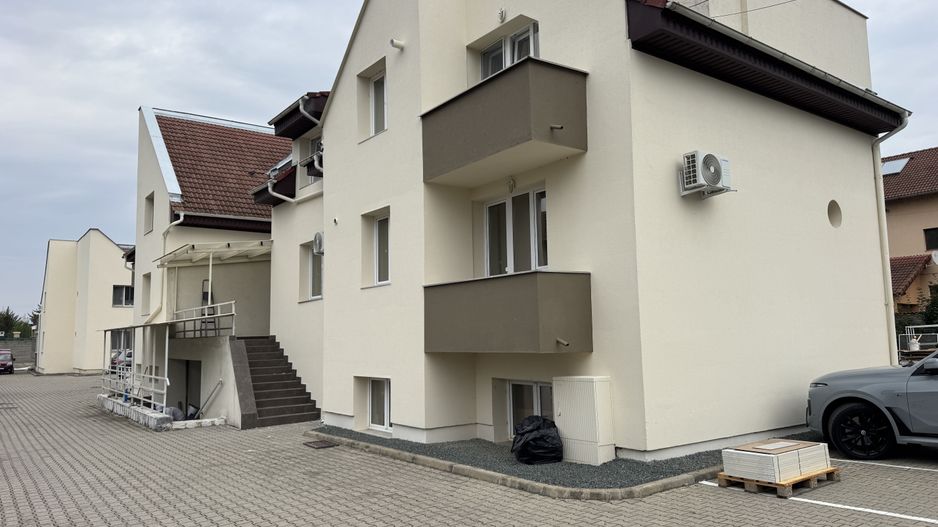 Apartament nr.1 cu 3 camere - Poză 1