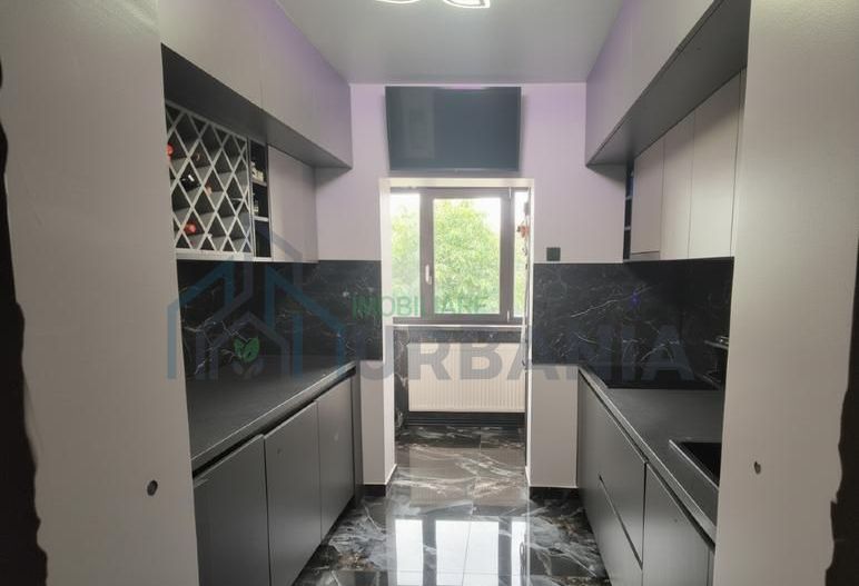 Apartament 2 camere decomandat, Nicolina 1, renovat complet, mobilat și utilat - Poză 2