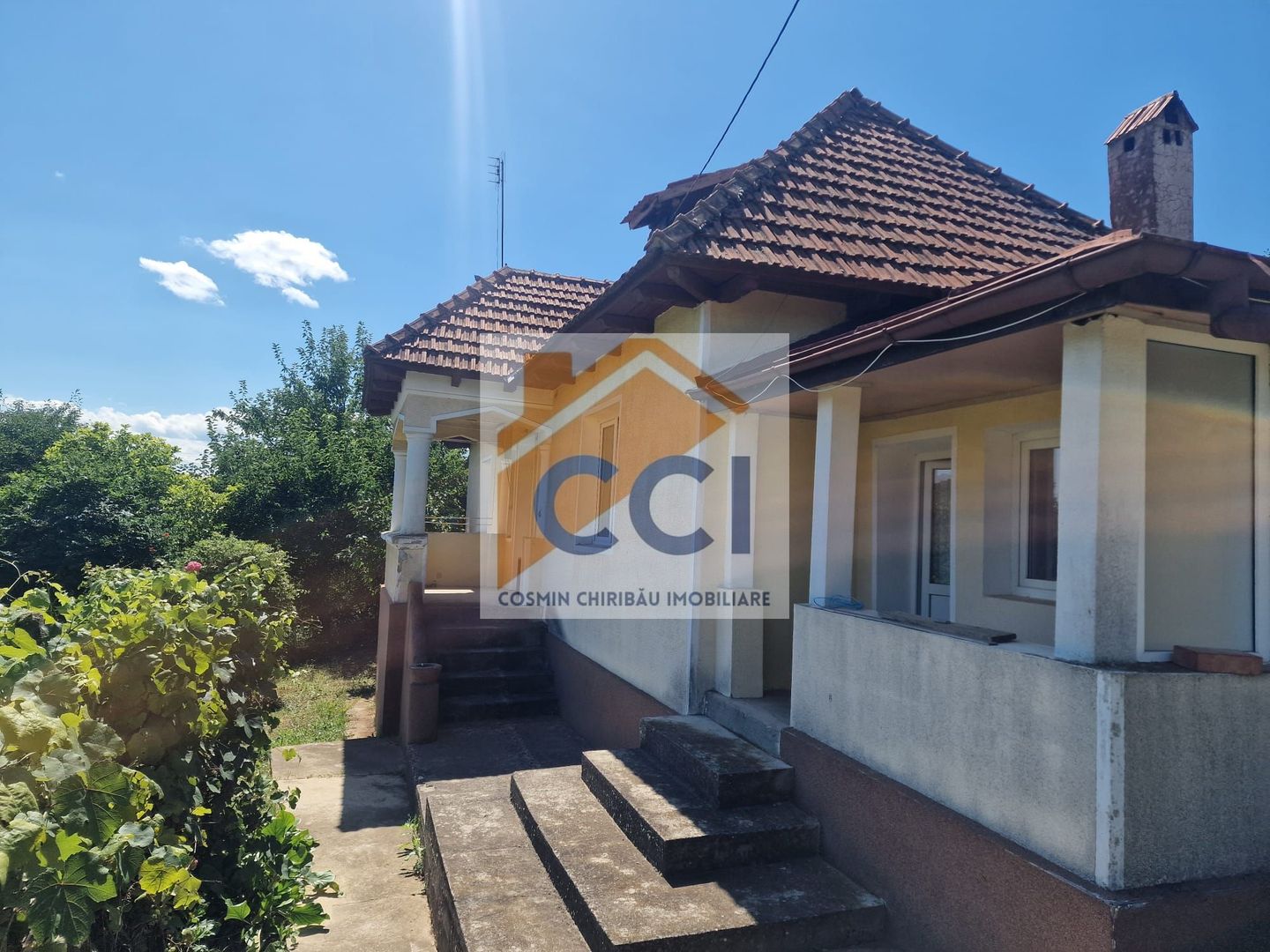 Casa in mediu rural cu teren - Poză 12