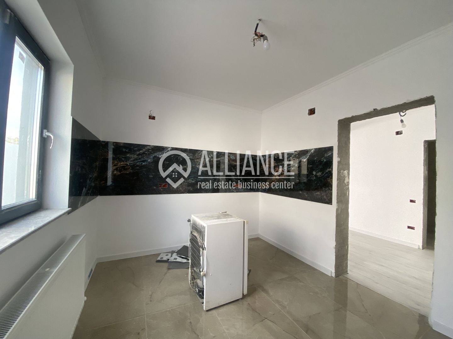 Valu lui Traian (COD 07) Casă P+M cu 5 camere, teren de 517 mp - Poză 9