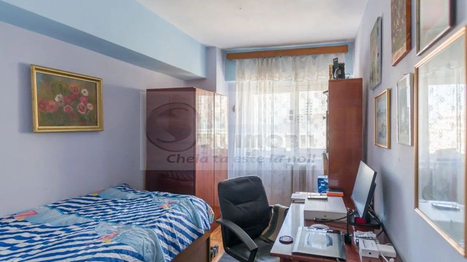 Apartament ULTRACENTRAL cu 4 camere,decomandat, langa Palas, 105 mp ! - Poză 7