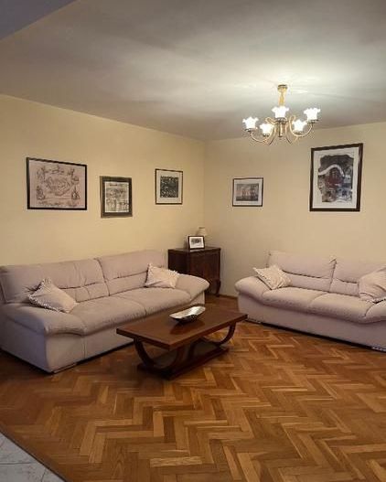Apartament 4  camere  Girocului etaj 1 cu centrala - Poză 1