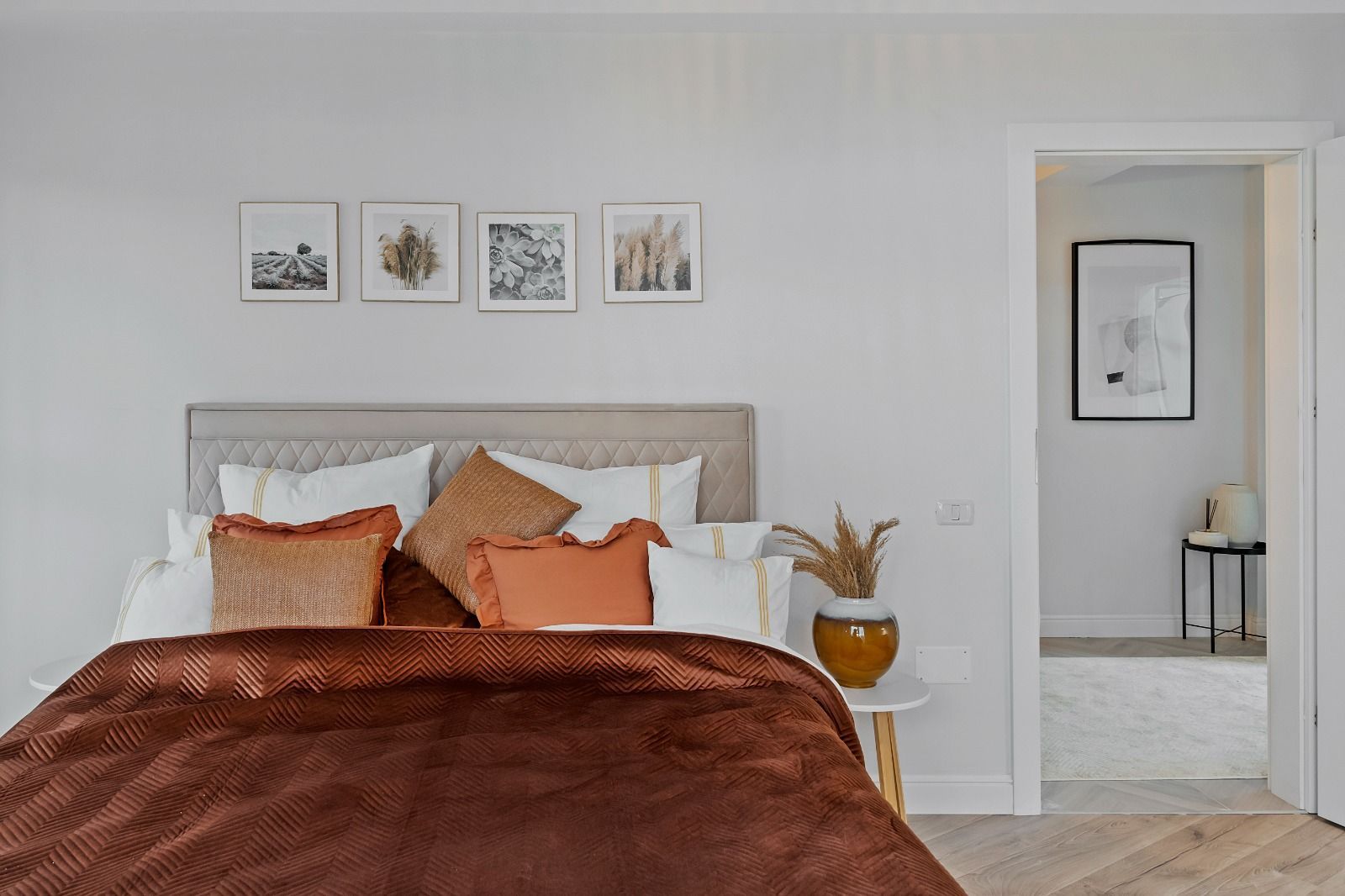 READY TO MOVE  |  Vila mobilata și utilata în Caciulati - Poză 48