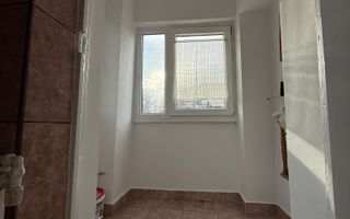 Chirie, apartament, 1 camera, 30 mp, Traian Lalescu Oradea. 250 E/lună - Poză 5