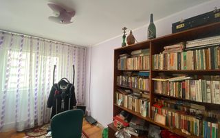 APARTAMENT 3 CAMERE, ETAJ 4, BLOC TURN. - Poză 1