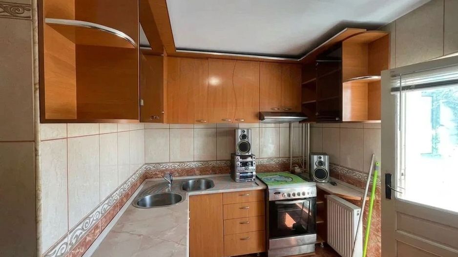 Inchiriere apartament 3 camere, Micro 20, 65 mp, 384 EURO/Luna - Poză 6