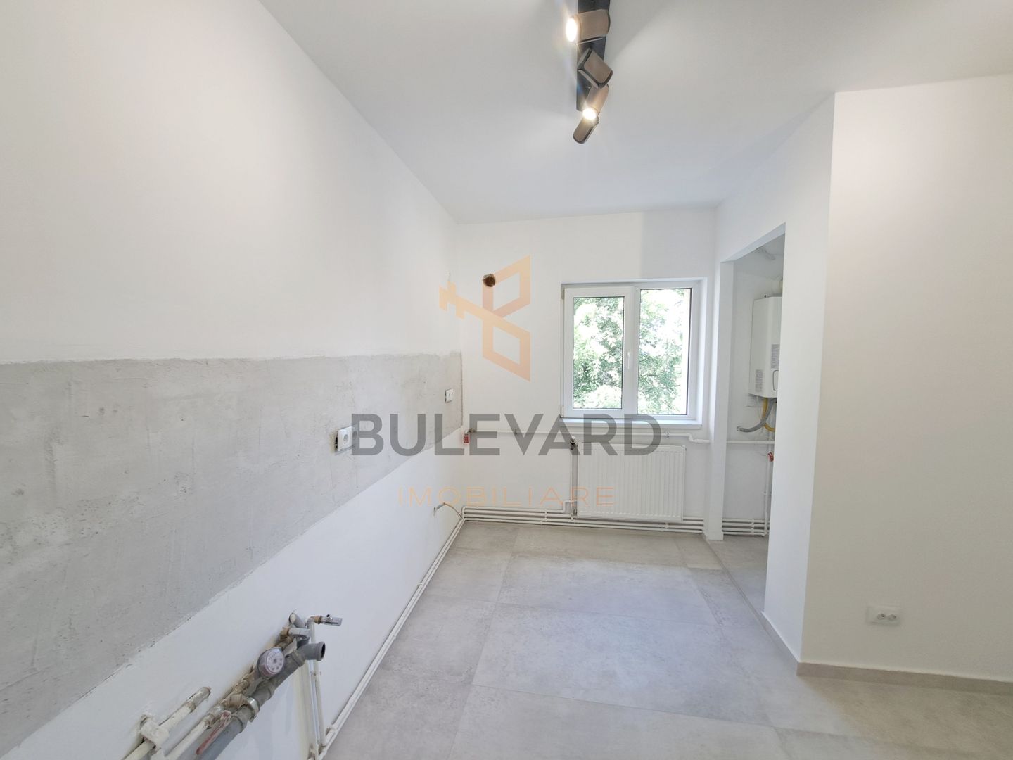 Apartament 3 camere zona Piata Cipariu! Renovat! - Poză 10