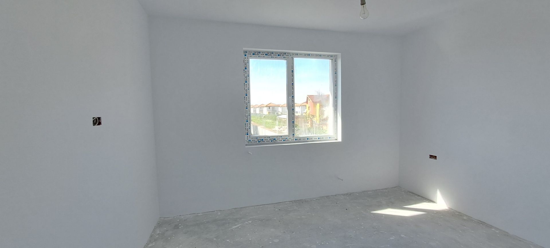 Dragomiresti Deal, casa individuala P+1+M, utilitati, stb la 700 metri - Poză 10