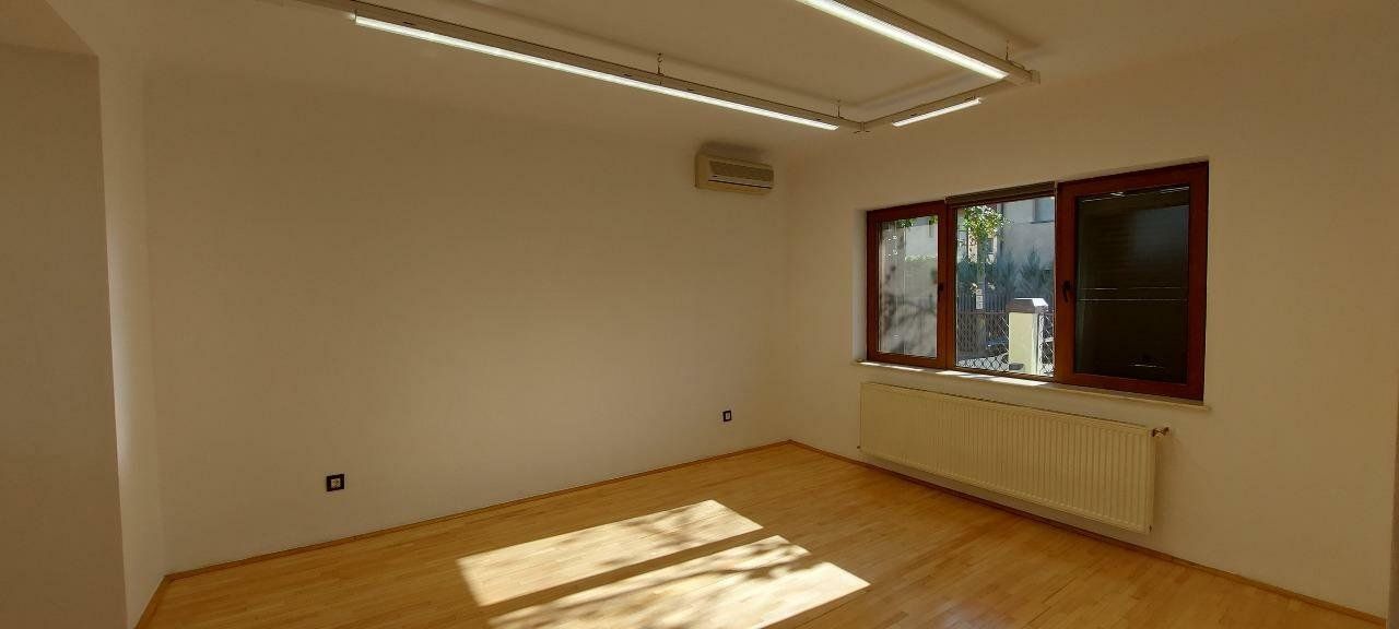 Vila de vanzare direct de la proprietar. - Poză 5