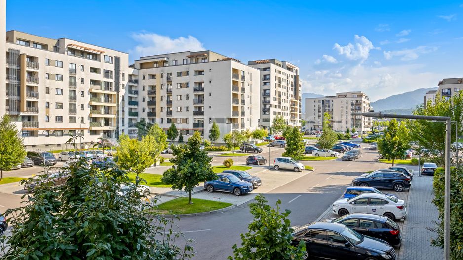 Studio modern | Kasper Coresi | Parcare & boxă - Poză 20