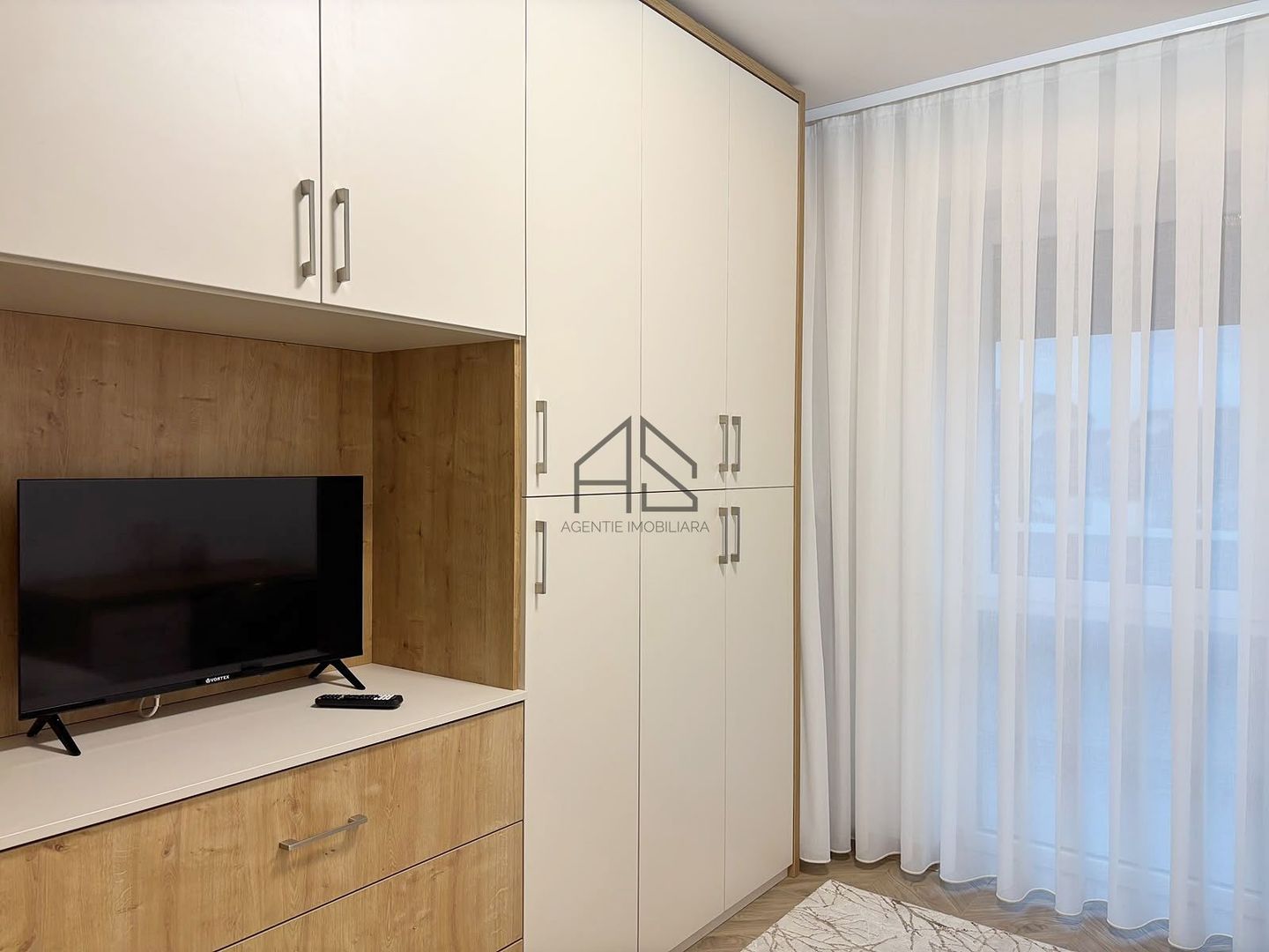 De închiriat | 3 camere | 2 bai | Prima inchiriere | Vladimirescu - Poză 6