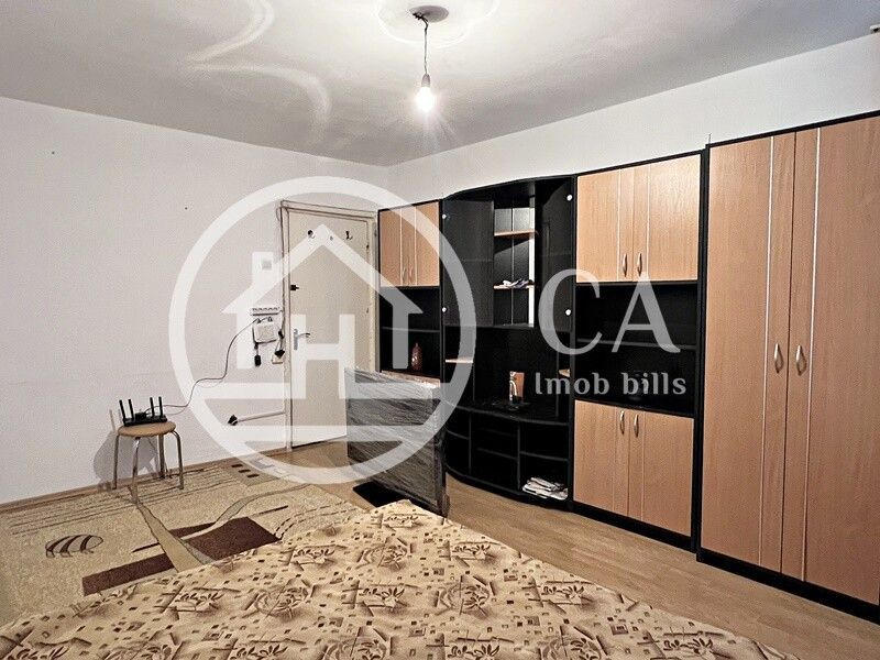 Apartament de vanzare cu 2 camere in zona Rogerius, Oradea - Poză 2
