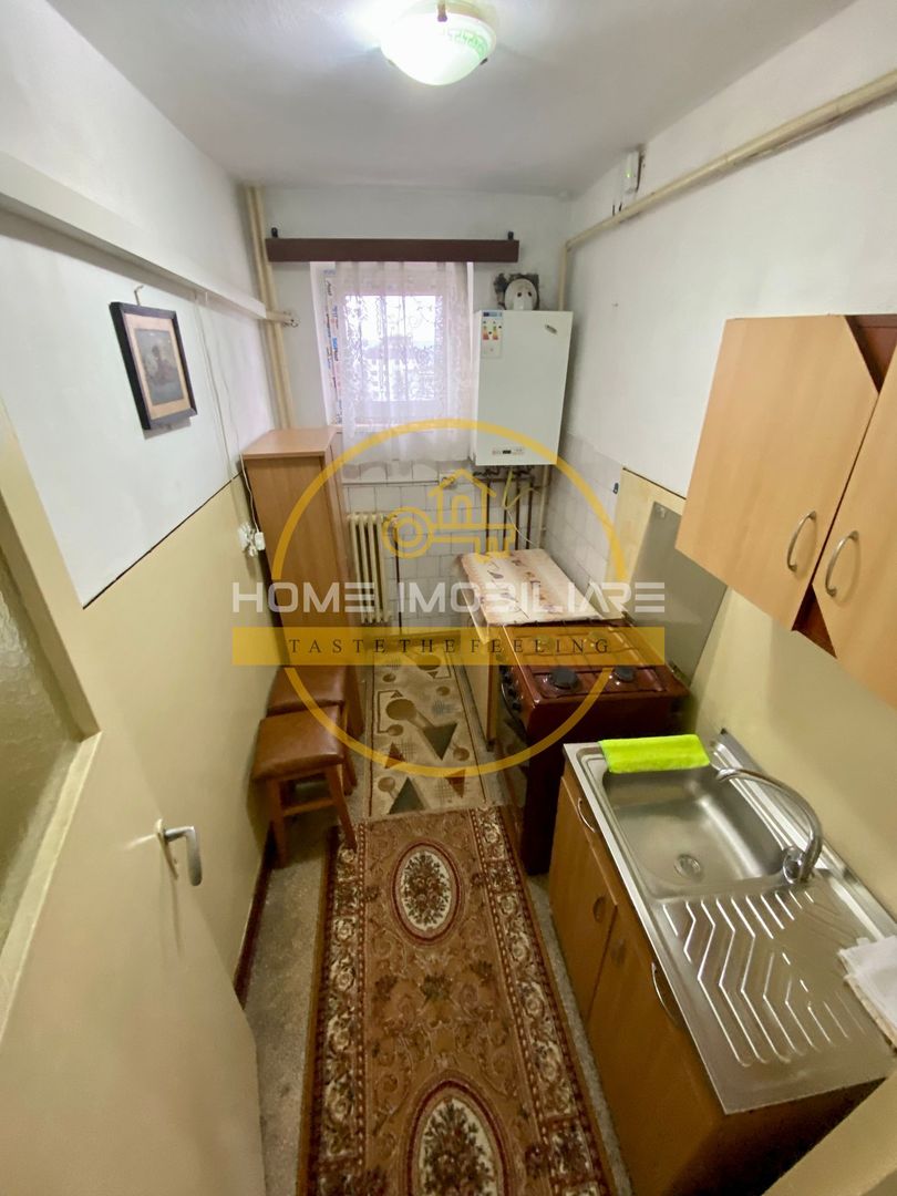 Etaj Intermediar-Apartament 2Camere-Decomandat-Zona Tatarasi-str.Vasile Lupu! - Poză 3