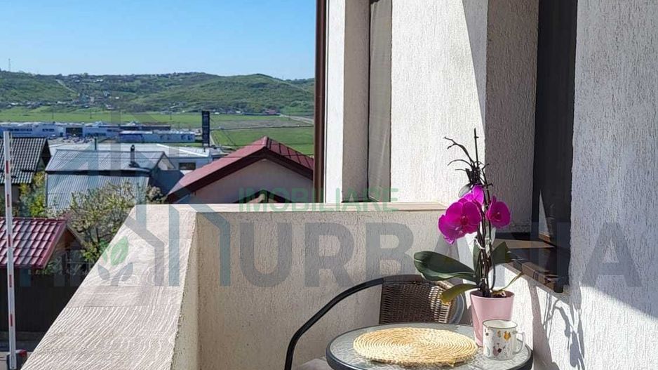 Apartament 3 camere, 70 mp, Valea Lupului, Str. Prieteniei – Zonă liniștită, renovat modern, parcare inclusă - Poză 1