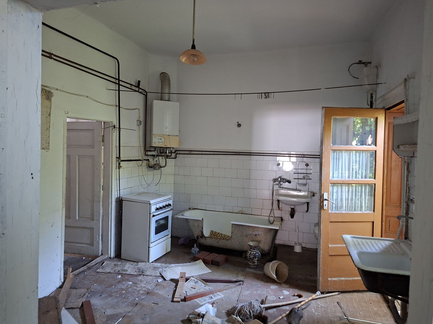 BRASADAS vinde casa cu 3 camere - Poză 1