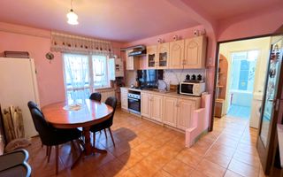 Apartament 2 camere MV2 Etaj IV, Str. Decebal – Carei - Zona Kaufland - Poză 1