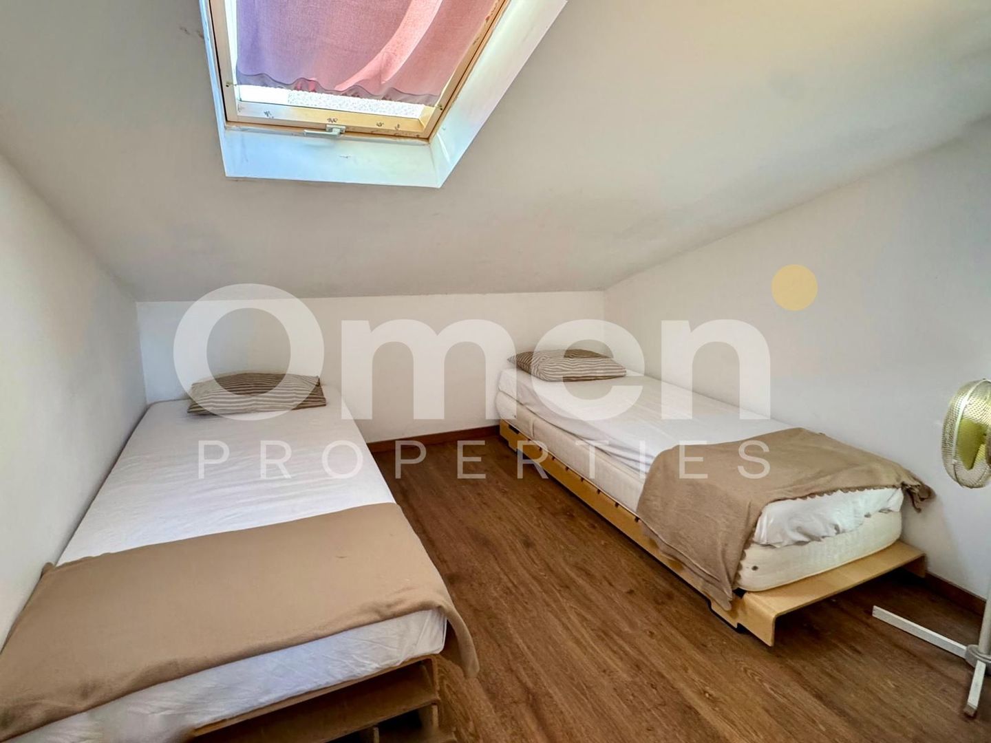 Apartament 3 camere de închiriat | Zona Mărul de Aur | mansardă | - Poză 2