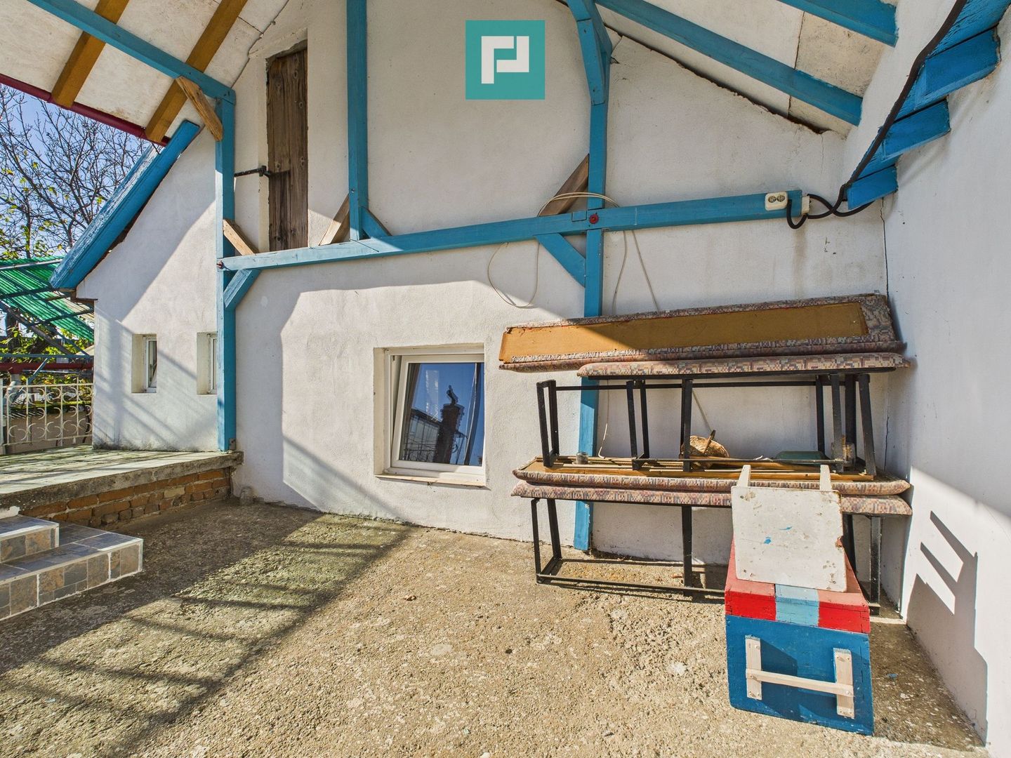 Casă+spaţiu comercial în Ghioroc, vânzare în rate - Poză 16