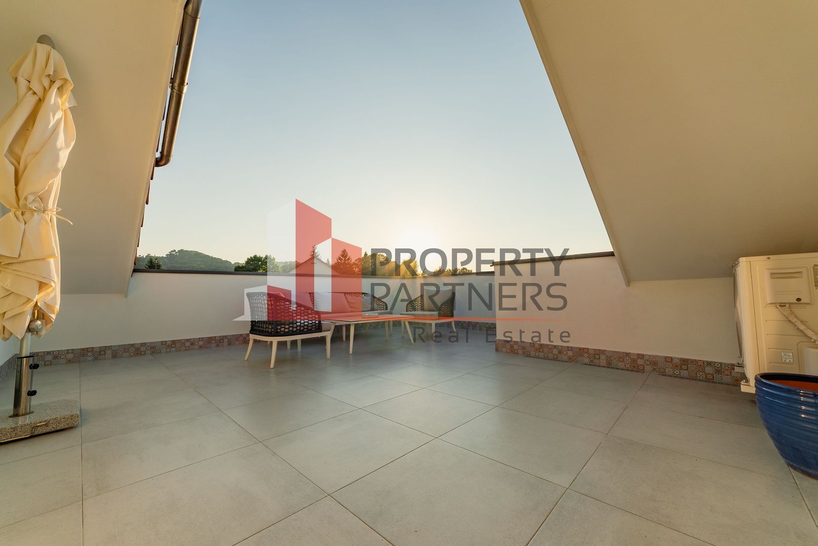 Apartament Duplex Elegant cu Terasă Panoramică – Dealul Cetății, Brașov - Poză 19