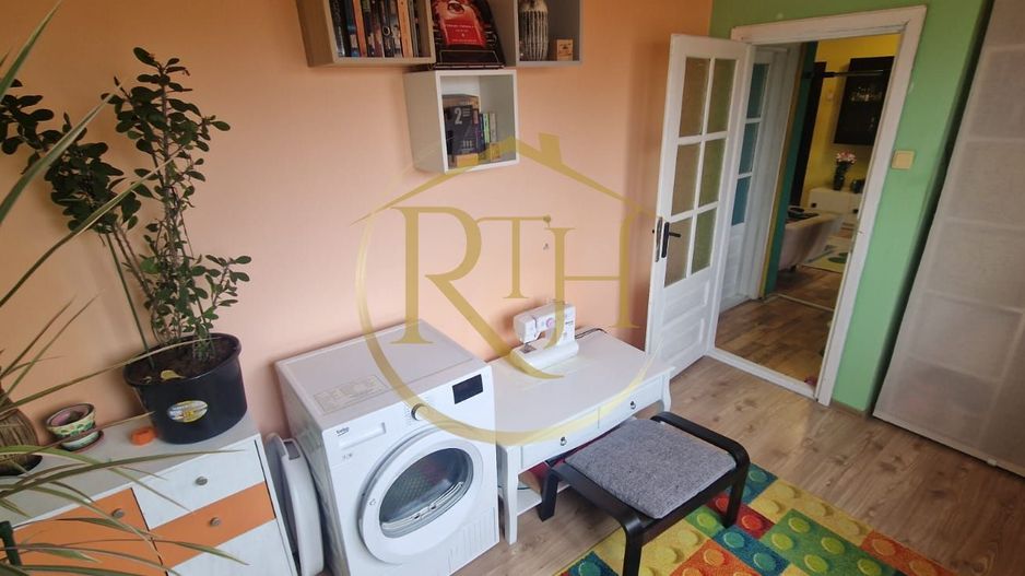 Vand apartament cu 4 camere in zona spitalul judetean,comision ,,0'' - Poză 9
