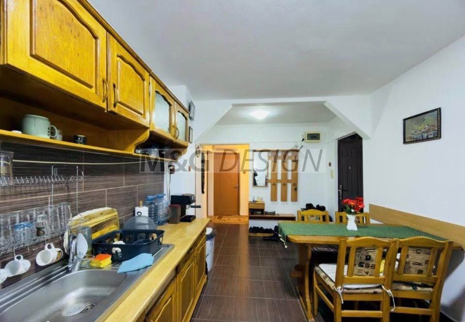 Ap. 4 camere Bucovina etaj 2 centrala proprie - Poză 2