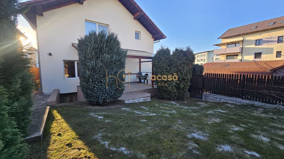 Casă / Vilă cu 8 camere de vânzare în Manastur, Cluj-Napoca - Poză 2