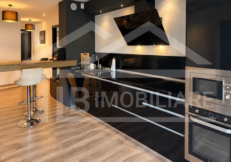 Apartament cu 3 camere, 90mp,  garaj, Zona E.On - Poză 3