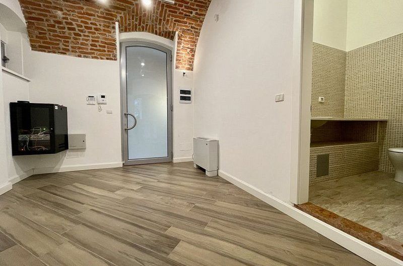 Spatiu birou in cladire istorica restaurata - Poză 8