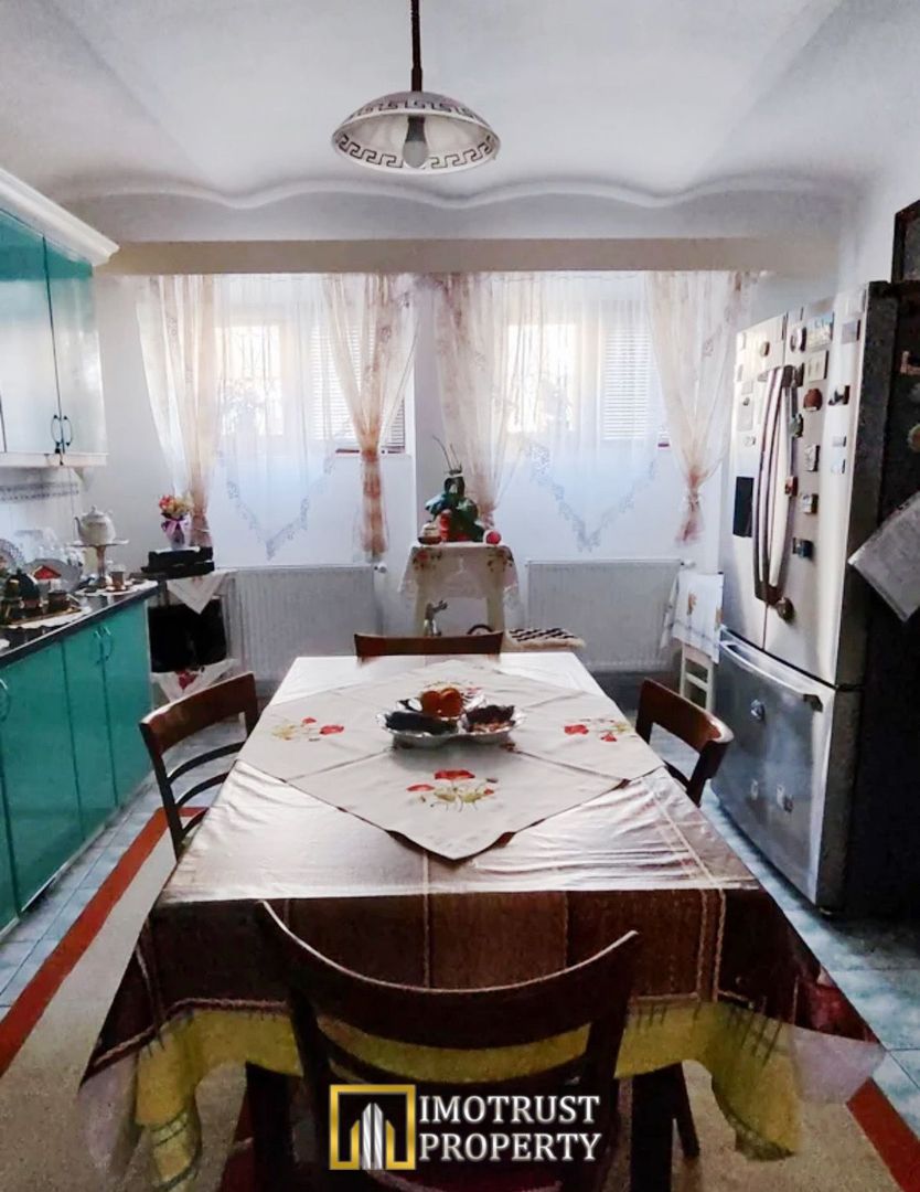 Casă de vânzare Arad – Zona centrală - Poză 4