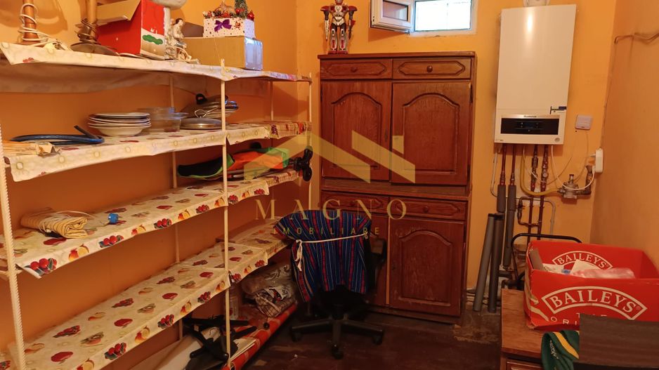 Casa de vanzare in Vladimirescu in zona primariei. - Poză 23