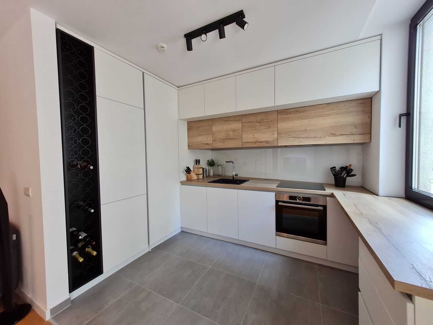 Lux si calitate la 5 minute de Piața Unirii - Poză 6