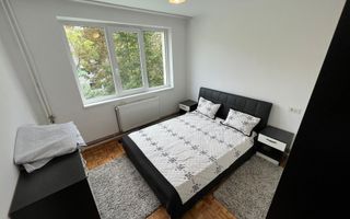 3 camere mobilat modern Piata Abator parcare proprie - Poză 2