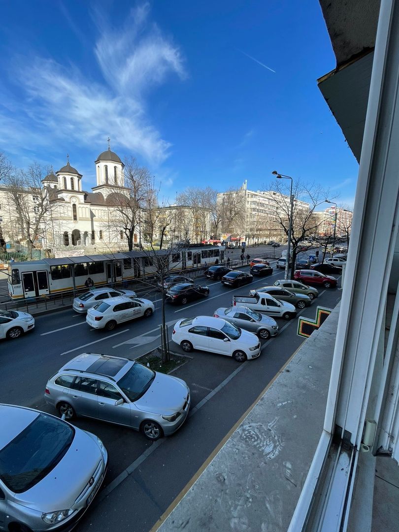 Apartament cu 3 camere - Stefan cel Mare - bloc an 1979 - Poză 10